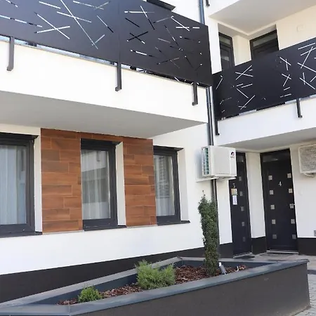 Bee You Apartman Hajduszoboszlo Exterior photo